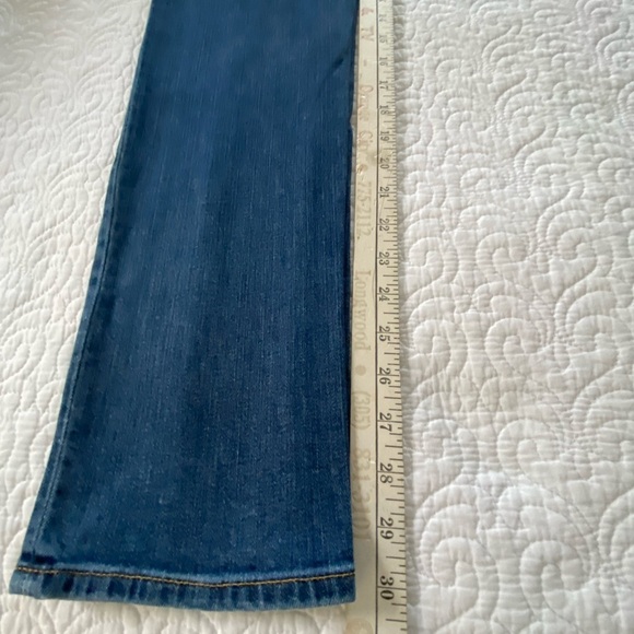 Lands' End Mid Rise Slim Jean Medium Blue Wash Slim Straight Leg Size 10 - Picture 12 of 12